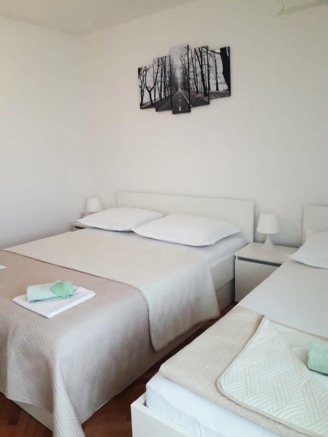 Mira Apartment *